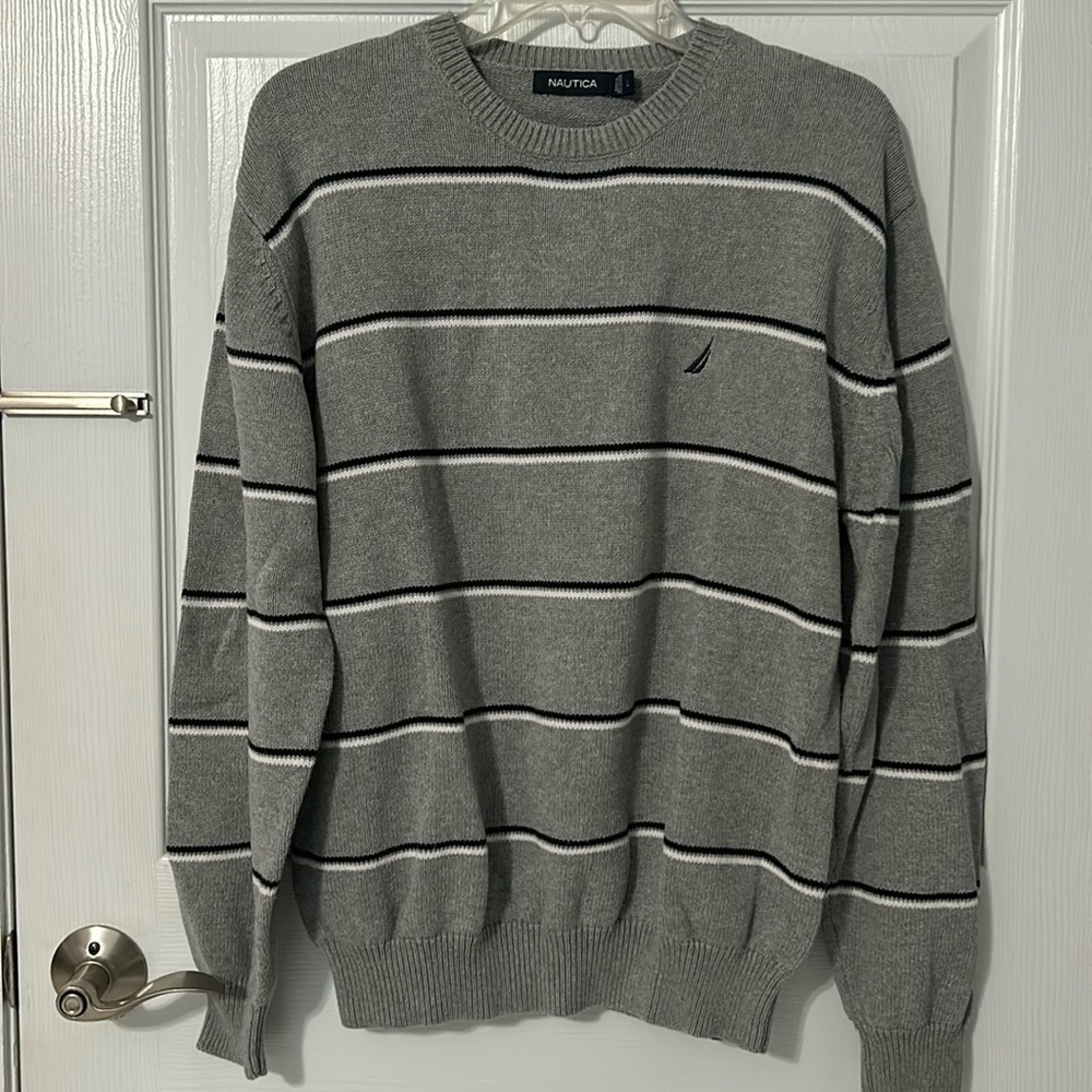 Nautica Men’s Crew Neck Light Gray Stripe Sweater Size Large - Picture 3 of 7